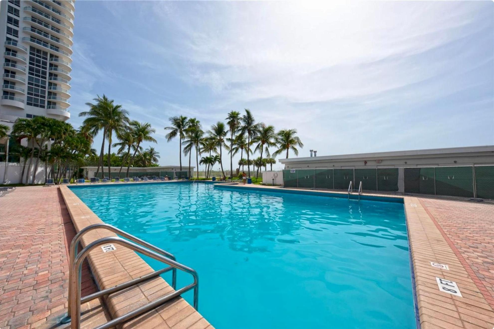 Directly On The Beach With Pool & Parking Miami Beach Eksteriør billede